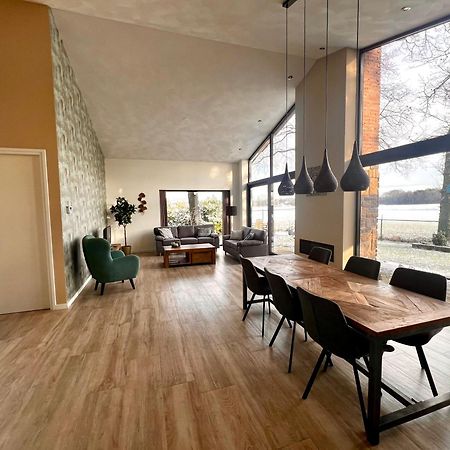 Luxe Recreatiewoning Midden In Bosrijke Omgeving Villa Waalre Bagian luar foto